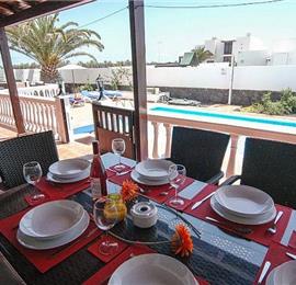 4 Bedroom Villa in Playa Blanca, Sleeps 8-10